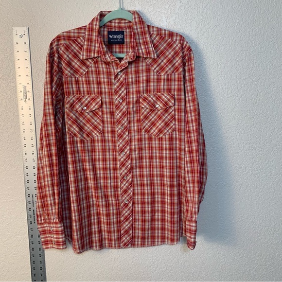 Wrangler Men's Red Plaid western Shirt with pearl snaps.with front pockets. - Picture 1 of 9